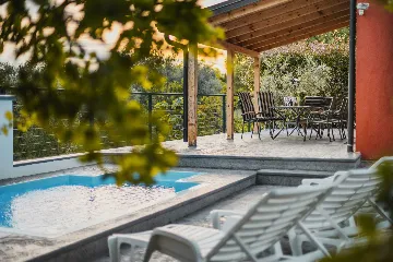 2-Bedroom Villa with Private Pool in Umag