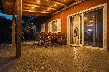 2-Bedroom Villa with Private Pool in Umag