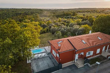 2-Bedroom Villa with Private Pool in Umag