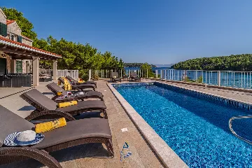Seafront Villa with Heated Pool in Milna (Sleeps 10)