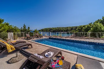 Seafront Villa with Heated Pool in Milna (Sleeps 10)