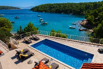 Seafront Villa with Heated Pool in Milna (Sleeps 10)