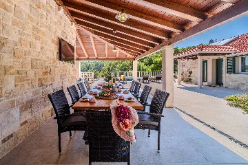 Seafront Villa with Heated Pool in Milna (Sleeps 10)