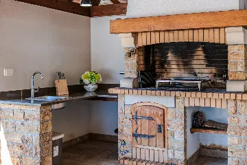 Seafront Villa with Heated Pool in Milna (Sleeps 10)