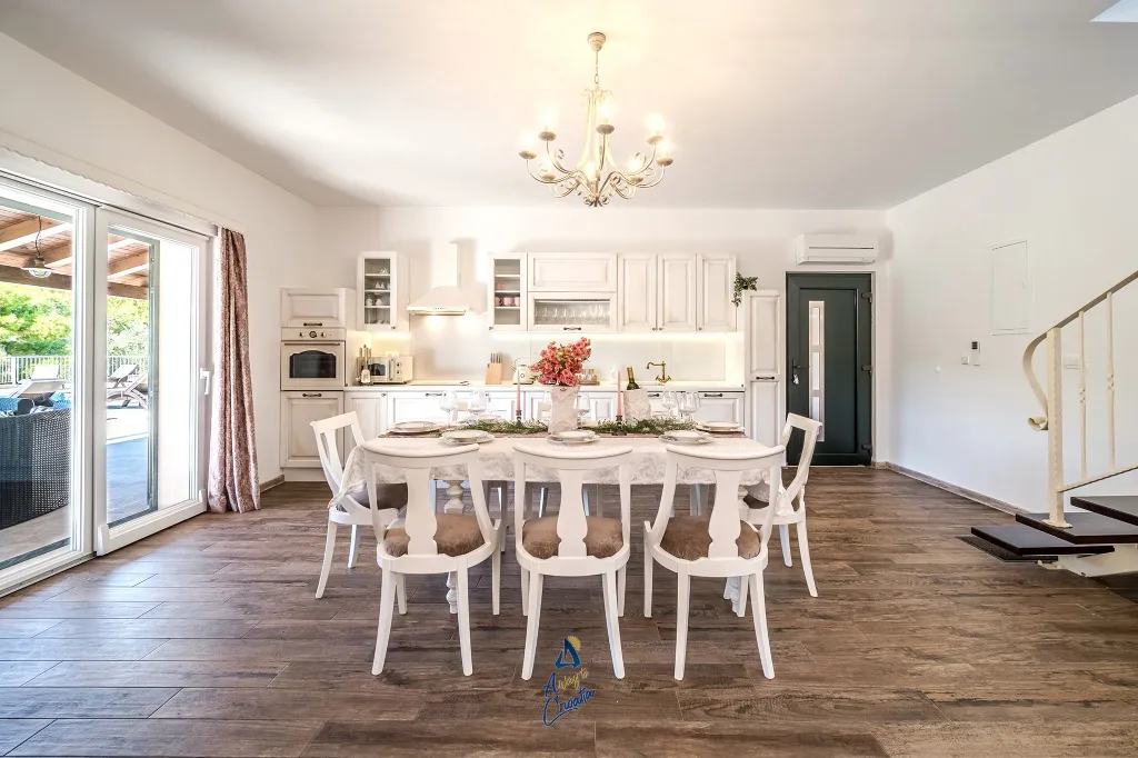 Seafront Villa with Heated Pool in Milna (Sleeps 10)