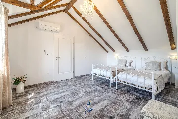 Seafront Villa with Heated Pool in Milna (Sleeps 10)