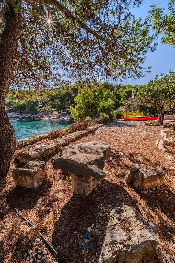 Seafront Villa with Heated Pool in Milna (Sleeps 10)