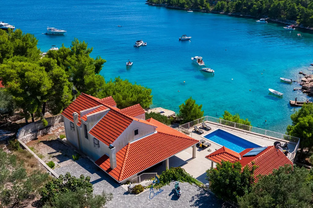 Seafront Villa with Heated Pool in Milna (Sleeps 10)