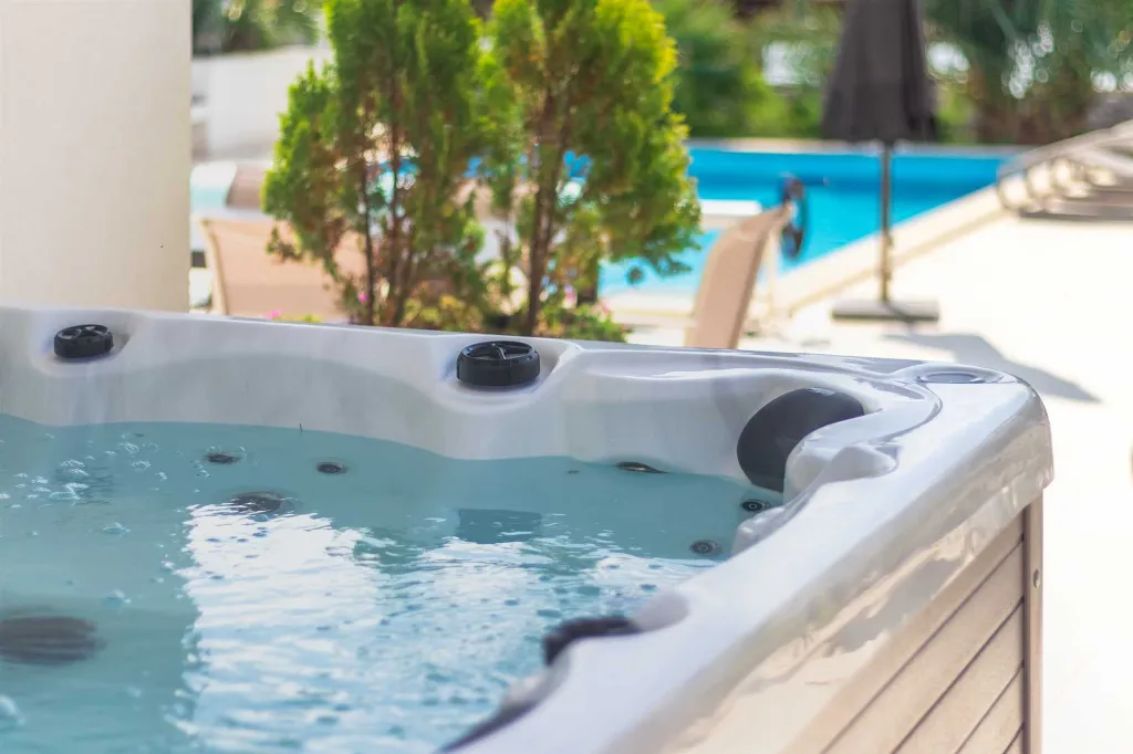 6-Bedroom Villa for 12 in Punat with Heated Pool