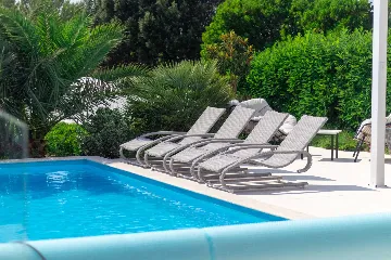 6-Bedroom Villa for 12 in Punat with Heated Pool