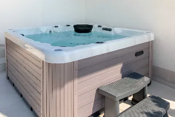 6-Bedroom Villa for 12 in Punat with Heated Pool