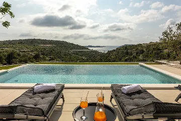 4-Bedroom Villa in Ražanj for Up to 8 Guests