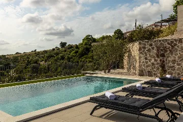 4-Bedroom Villa in Ražanj for Up to 8 Guests