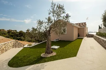 4-Bedroom Villa in Ražanj for Up to 8 Guests