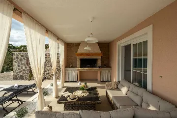 4-Bedroom Villa in Ražanj for Up to 8 Guests