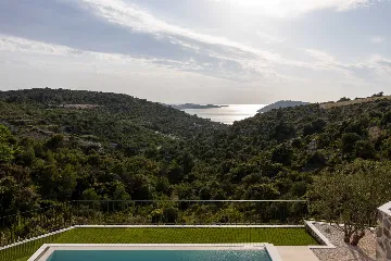 4-Bedroom Villa in Ražanj for Up to 8 Guests