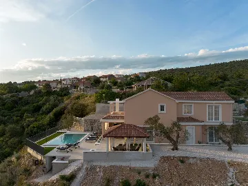 4-Bedroom Villa in Ražanj for Up to 8 Guests