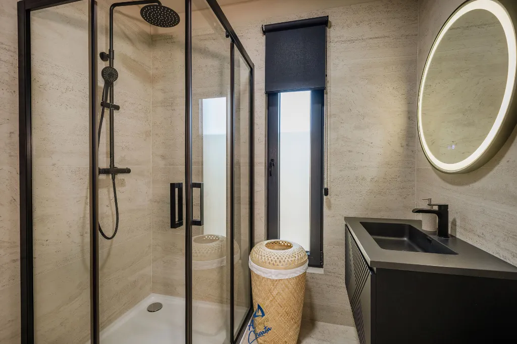3-Bedroom Villa in Tar for 6 Guests with Pool