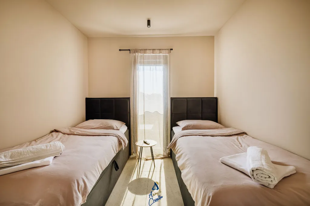 3-Bedroom Villa in Tar for 6 Guests with Pool