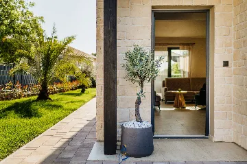 3-Bedroom Villa in Tar for 6 Guests with Pool