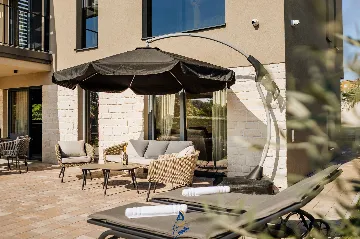 3-Bedroom Villa in Tar for 6 Guests with Pool