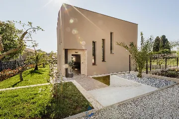 3-Bedroom Villa in Tar for 6 Guests with Pool