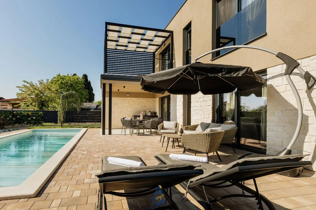 3-Bedroom Villa in Tar for 6 Guests with Pool