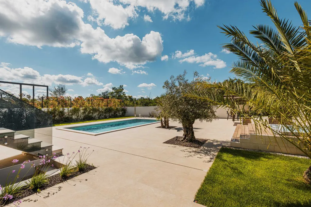 3-Bedroom Villa in Poreč for 6 Guests