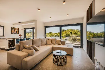 3-Bedroom Villa in Poreč for 6 Guests