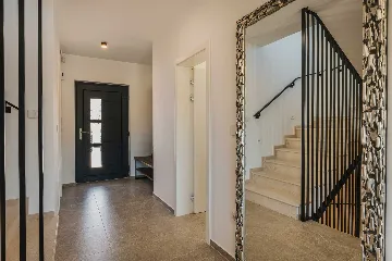 3-Bedroom Villa in Poreč for 6 Guests