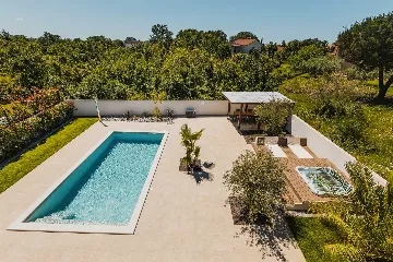 3-Bedroom Villa in Poreč for 6 Guests