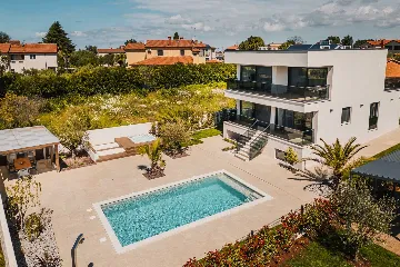 3-Bedroom Villa in Poreč for 6 Guests