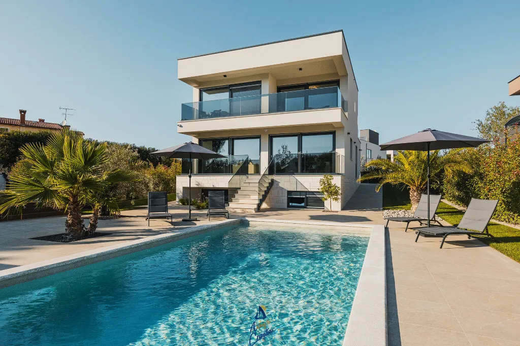 3-Bedroom Villa in Poreč for 6 Guests