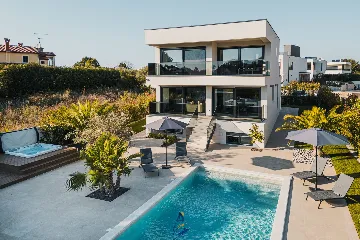 3-Bedroom Villa in Poreč for 6 Guests