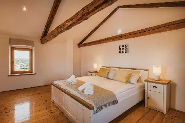 2-Bedroom Villa in Baderna for Up to 4 Guests