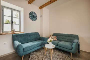 2-Bedroom Villa in Baderna for Up to 4 Guests