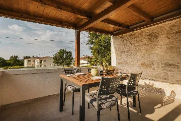 2-Bedroom Villa in Baderna for Up to 4 Guests