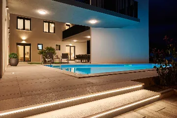 6-Bedroom Villa with Private Pool, Mali Rat (12)