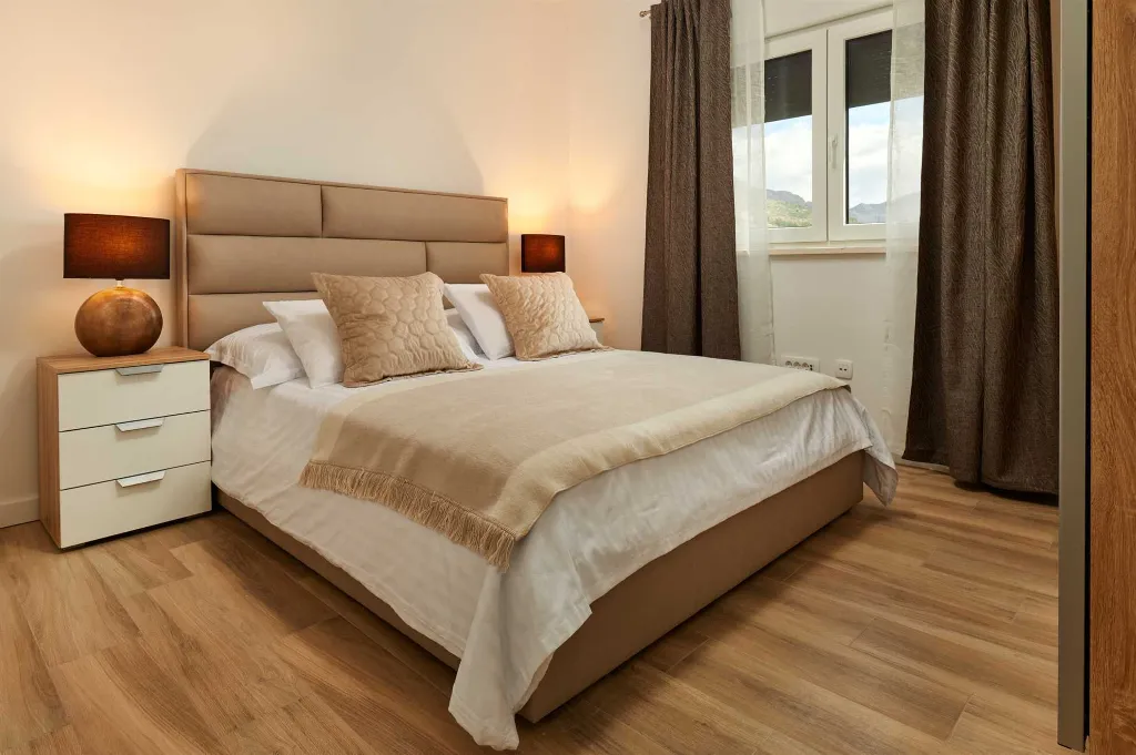 6-Bedroom Villa with Private Pool, Mali Rat (12)