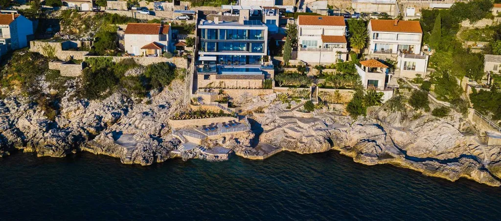 Štikovica 6-Bedroom Villa for 12 with Infinity Pool