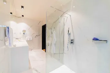 Štikovica 6-Bedroom Villa for 12 with Infinity Pool