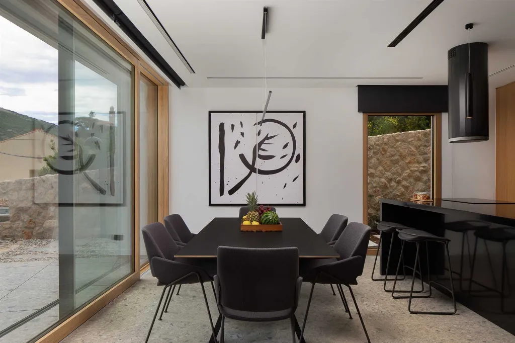 3-Bedroom Villa with Heated Pool in Dubrovnik