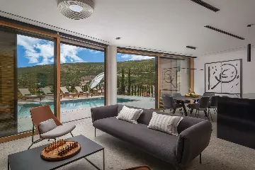 3-Bedroom Villa with Heated Pool in Dubrovnik