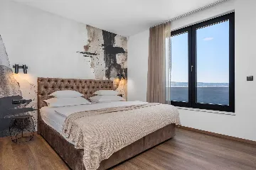 5-Bedroom Villa for 10 with Heated Infinity Pool, Omiš