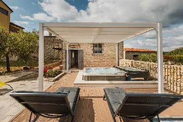 Brtonigla Villa for 4 Guests with Whirlpool