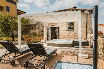Brtonigla Villa for 4 Guests with Whirlpool