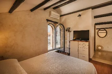 Brtonigla Villa for 4 Guests with Whirlpool