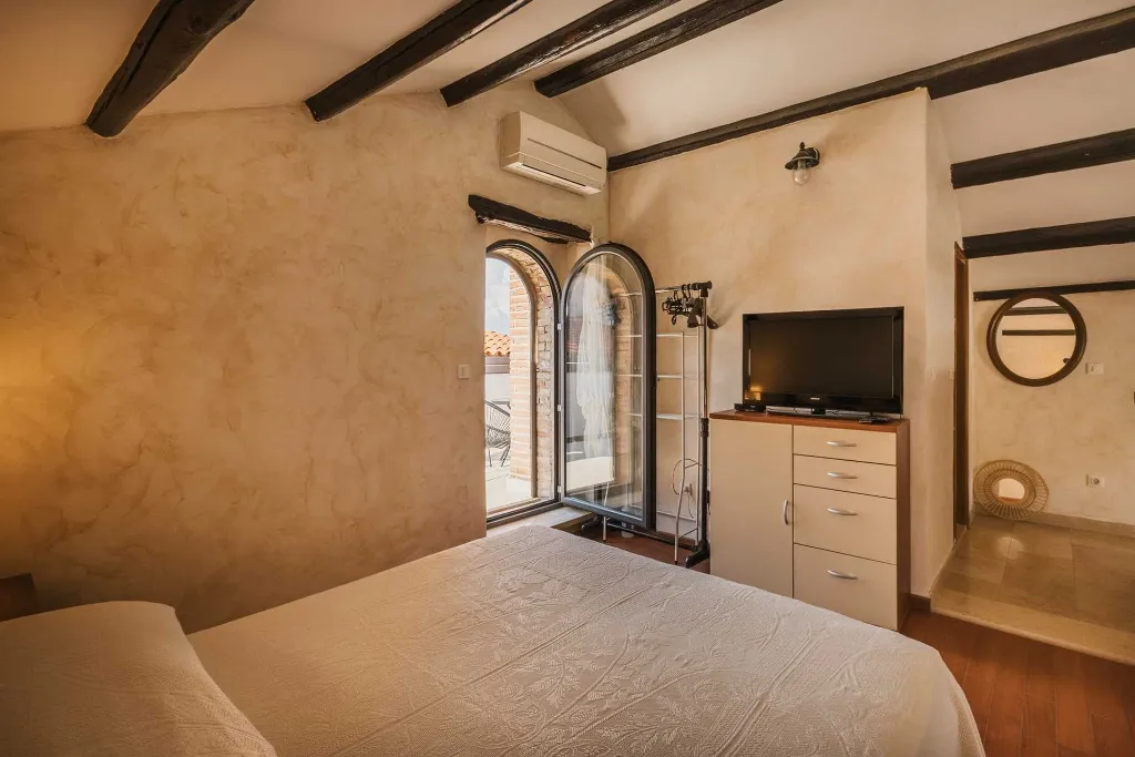 Brtonigla Villa for 4 Guests with Whirlpool