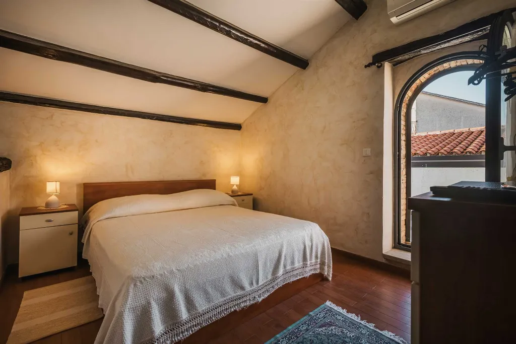 Brtonigla Villa for 4 Guests with Whirlpool