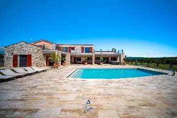 Barban Villa for 8 Guests with Heated Pool